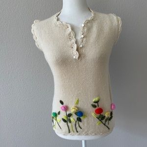 VTG Phil Rose Of California Wool Knit Cream Vest Sz XS 3D Flowers Boho Folk 50s